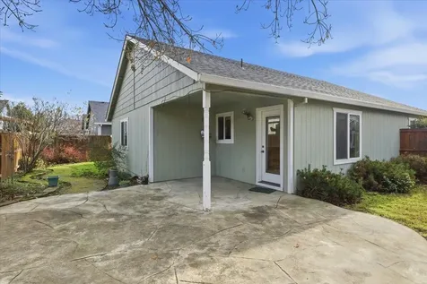 311 Isabel Drive Medford OR 97501