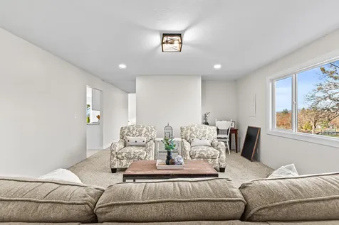 885 Mountain View Drive Eagle Point OR 97524