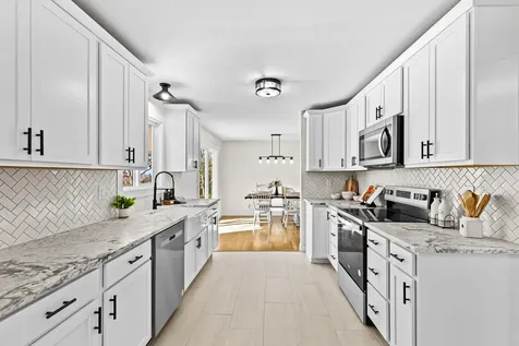 885 Mountain View Drive Eagle Point OR 97524