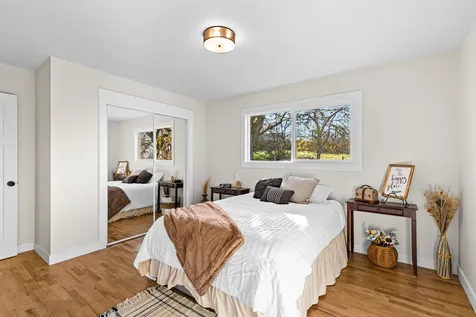 885 Mountain View Drive Eagle Point OR 97524