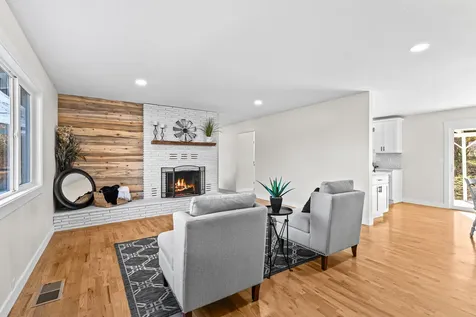 885 Mountain View Drive Eagle Point OR 97524