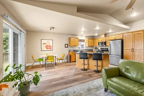 1141 Brookdale Avenue Medford OR 97504
