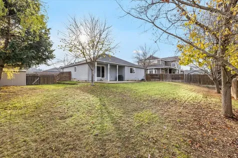 1141 Brookdale Avenue Medford OR 97504