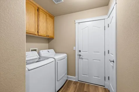 1141 Brookdale Avenue Medford OR 97504