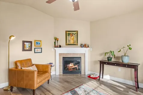 1141 Brookdale Avenue Medford OR 97504