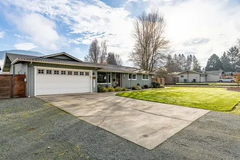 1949 Haviland Drive Grants Pass OR 97527