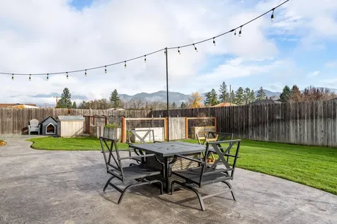 1949 Haviland Drive Grants Pass OR 97527