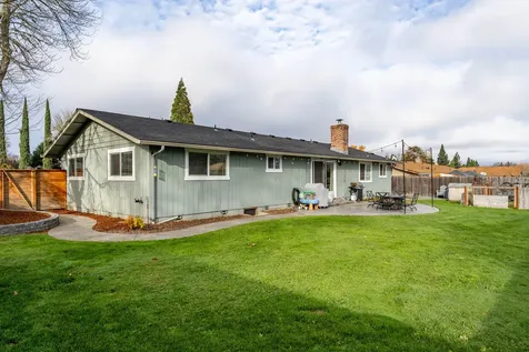 1949 Haviland Drive Grants Pass OR 97527