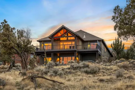 360 Vista Rim Drive Redmond OR 97756