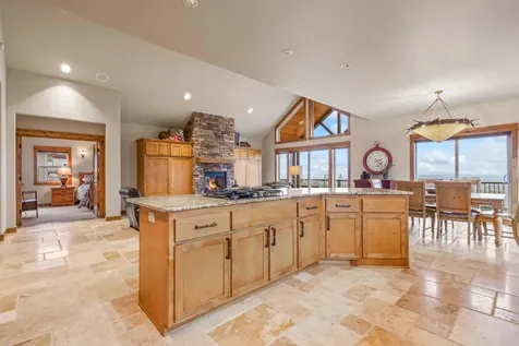 360 Vista Rim Drive Redmond OR 97756