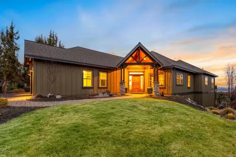 360 Vista Rim Drive Redmond OR 97756