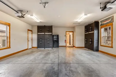 360 Vista Rim Drive Redmond OR 97756