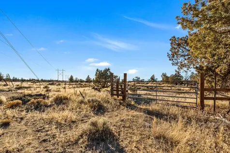 11039 SW Ranch Road Powell Butte OR 97753