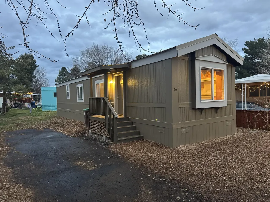 205 SE Lynn Boulevard Prineville OR 97754