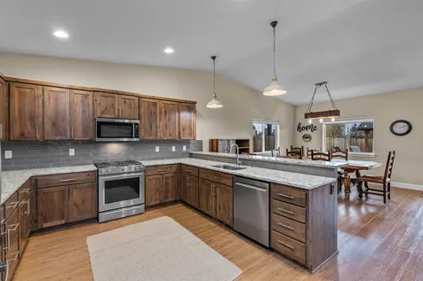 4980 SW Zenith Avenue Redmond OR 97756