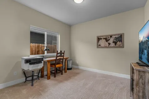 4980 SW Zenith Avenue Redmond OR 97756