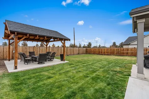 4980 SW Zenith Avenue Redmond OR 97756