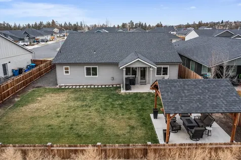 4980 SW Zenith Avenue Redmond OR 97756