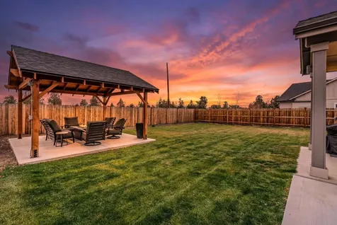 4980 SW Zenith Avenue Redmond OR 97756