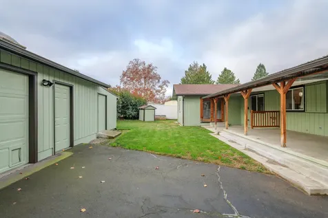 1517 Molly Lane Grants Pass OR 97527