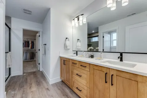 21451 NE Hayloft Place Bend OR 97701