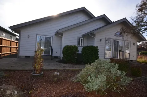 2228 Egret Court Grants Pass OR 97526