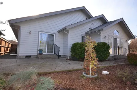 2228 Egret Court Grants Pass OR 97526