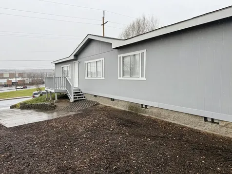 470 SE 10th Street Madras OR 97741