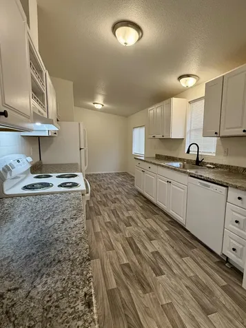 470 SE 10th Street Madras OR 97741