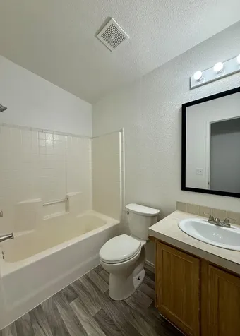 470 SE 10th Street Madras OR 97741