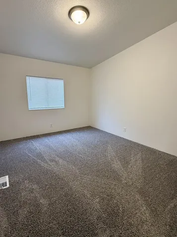 470 SE 10th Street Madras OR 97741