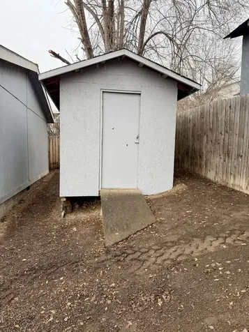 470 SE 10th Street Madras OR 97741