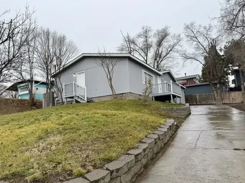 470 SE 10th Street Madras OR 97741