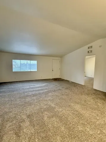 470 SE 10th Street Madras OR 97741