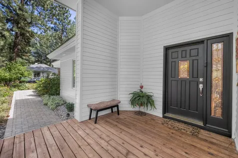 60733 Willow Creek Loop Bend OR 97702