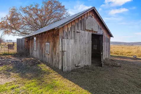 8306 Homedale Road Klamath Falls OR 97603