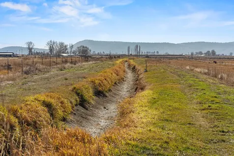 8306 Homedale Road Klamath Falls OR 97603
