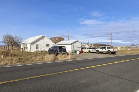 8306 Homedale Road Klamath Falls OR 97603