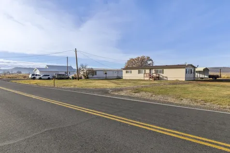 8306 Homedale Road Klamath Falls OR 97603