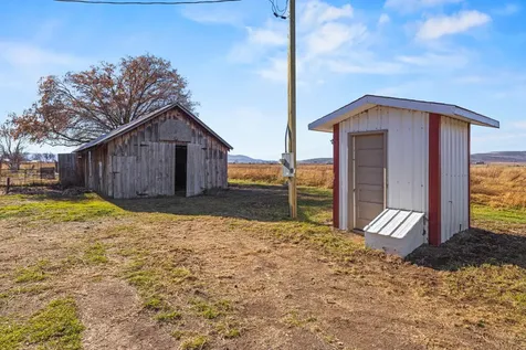 8306 Homedale Road Klamath Falls OR 97603