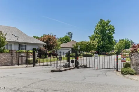 2206 Egret Court Grants Pass OR 97526