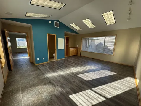 917 SW Highland Avenue Redmond OR 97756