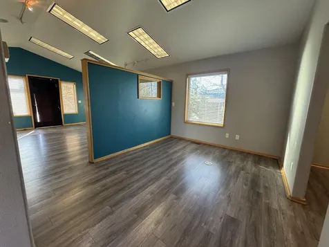 917 SW Highland Avenue Redmond OR 97756