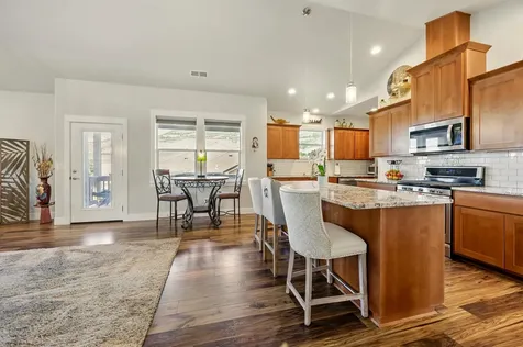 4833 Hathaway Drive Medford OR 97504