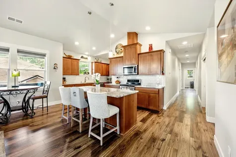 4833 Hathaway Drive Medford OR 97504