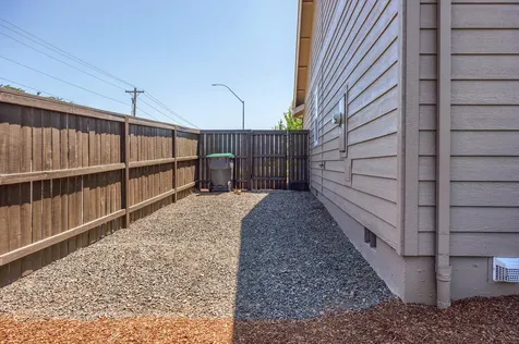 4833 Hathaway Drive Medford OR 97504