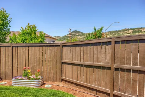 4833 Hathaway Drive Medford OR 97504