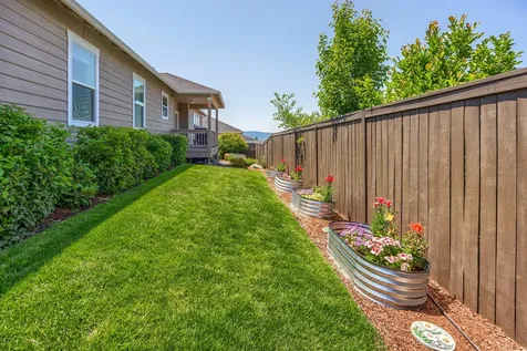 4833 Hathaway Drive Medford OR 97504