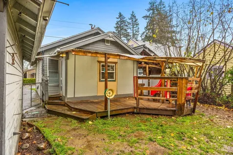 385 24th Street SE Salem OR 97301