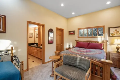 64742 Sylvan Loop Bend OR 97701